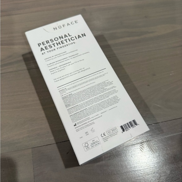 NWT! NuFACE FIX Line Smoothing Device - Picture 2 of 12